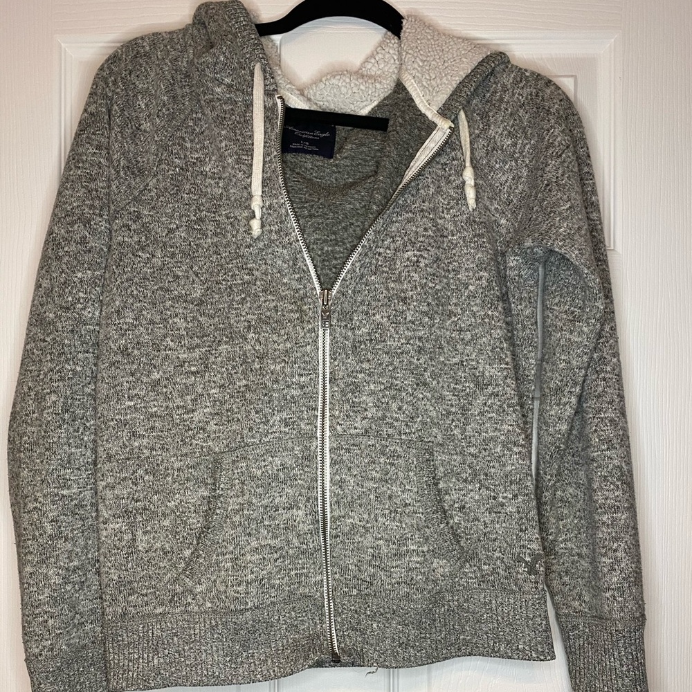American Eagle zip up sweater